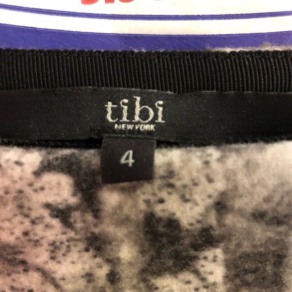 Tibi mini skirt - Picture 3 of 3